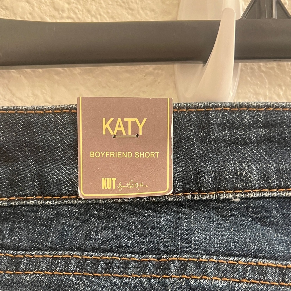 Women's Denim Shorts - Picture 7 of 8